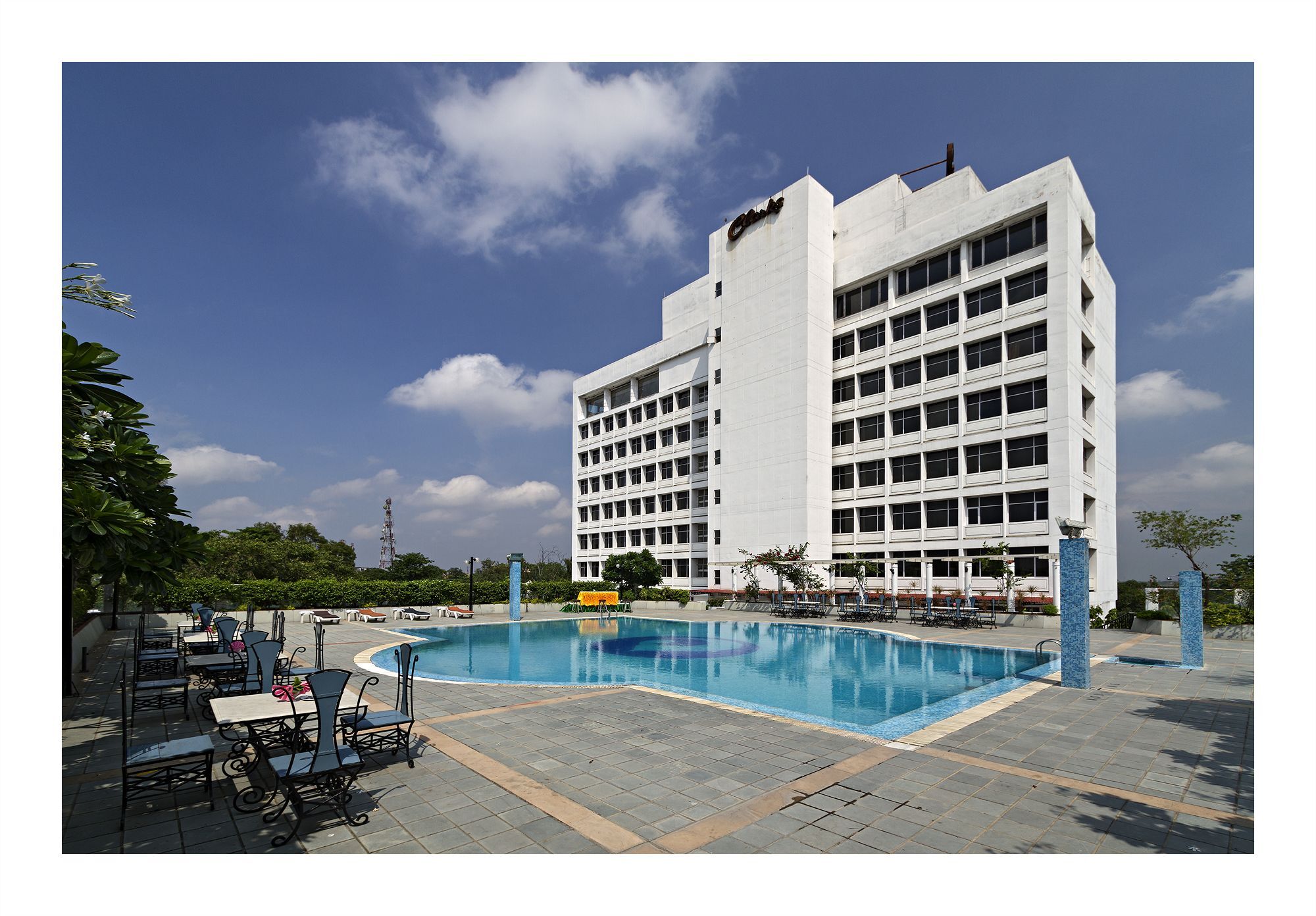 Clarks Avadh Hotel Lucknow Exterior foto